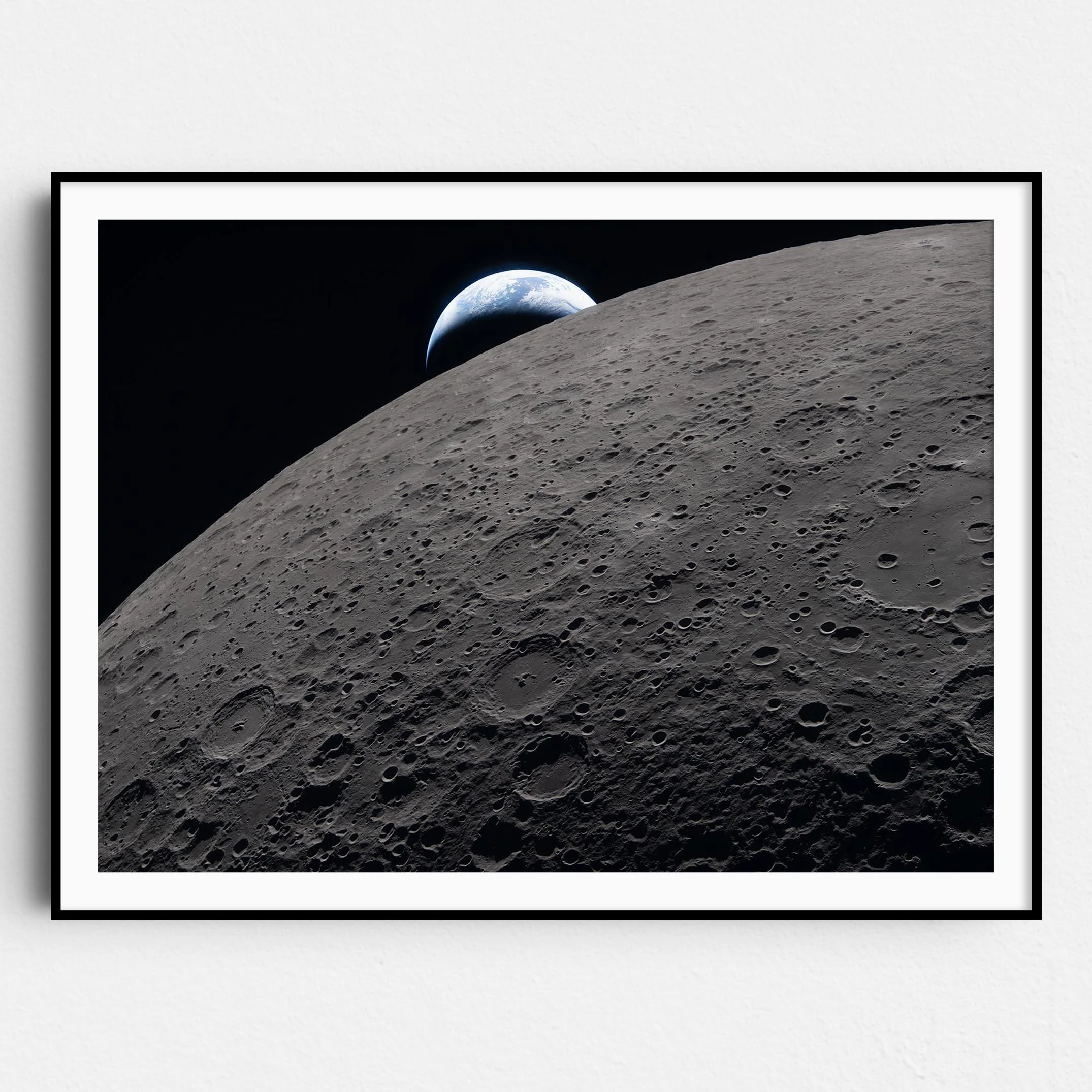 Artemis II - A Setting Earth (NASA Artemis 2 Mission)