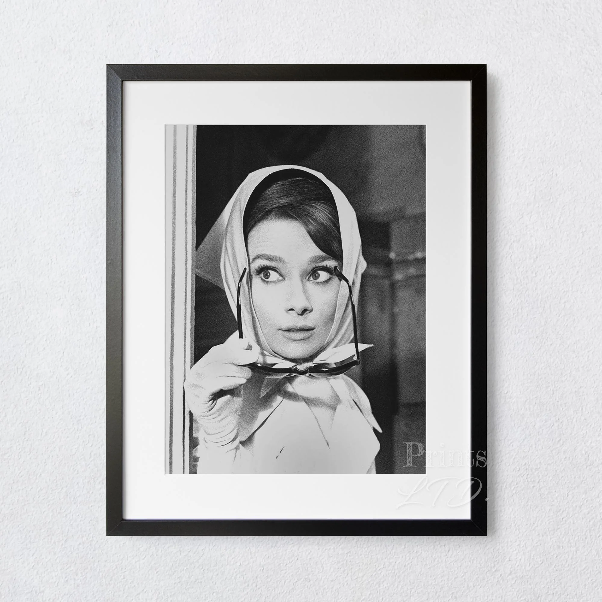 Audrey Hepburn, Breakfast at Tiffany's - Image 5