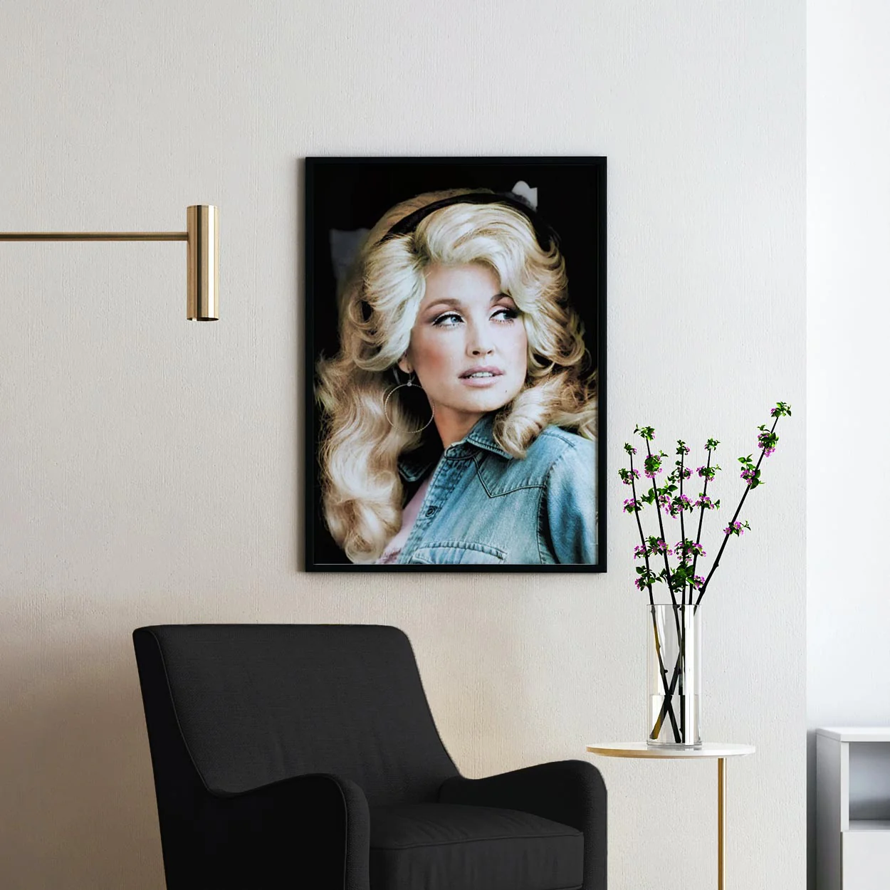 Dolly Parton in color - Image 3