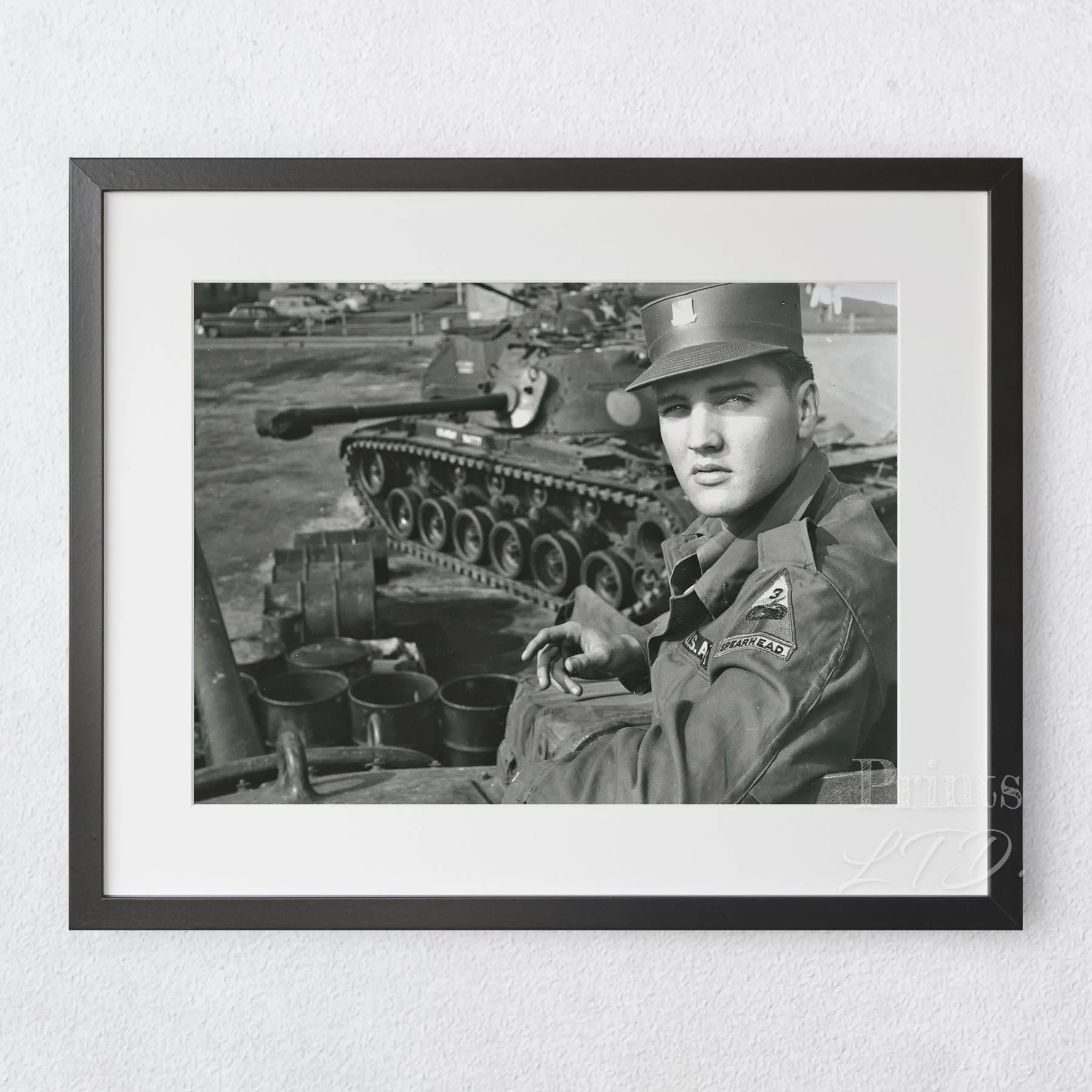 Elvis Presley With US Army Tank - Image 5