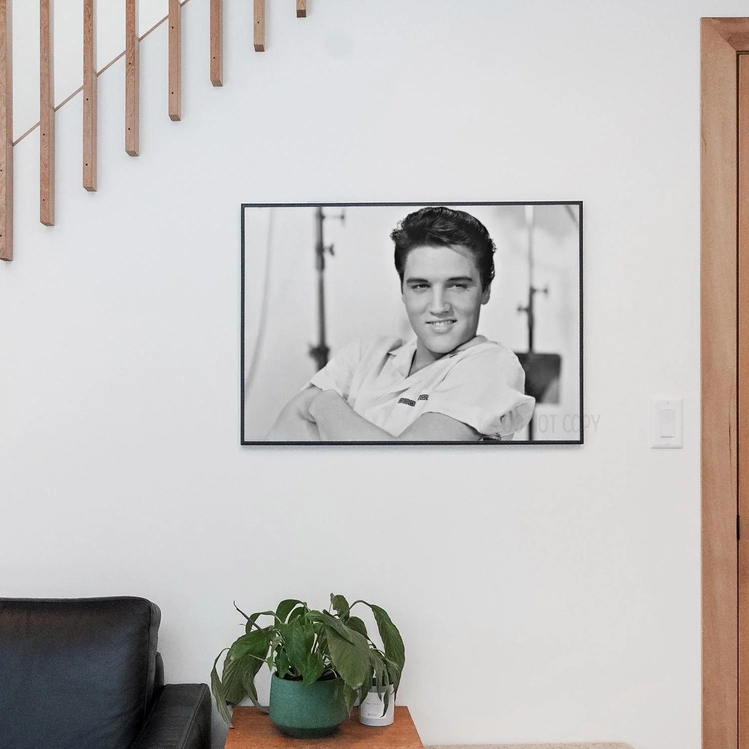 Elvis with a smile - Image 3