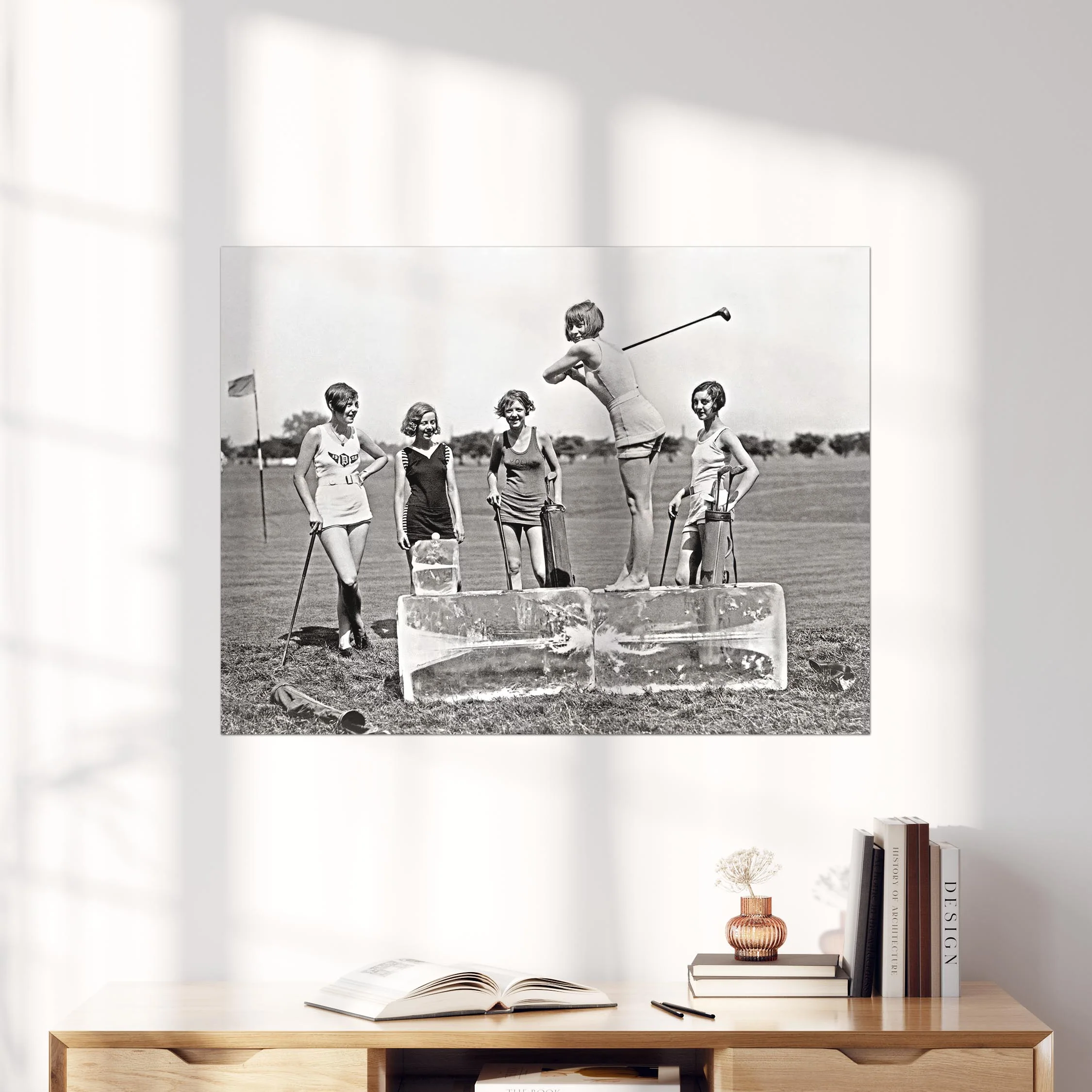 Flapper Girls Playing Golf - Image 4