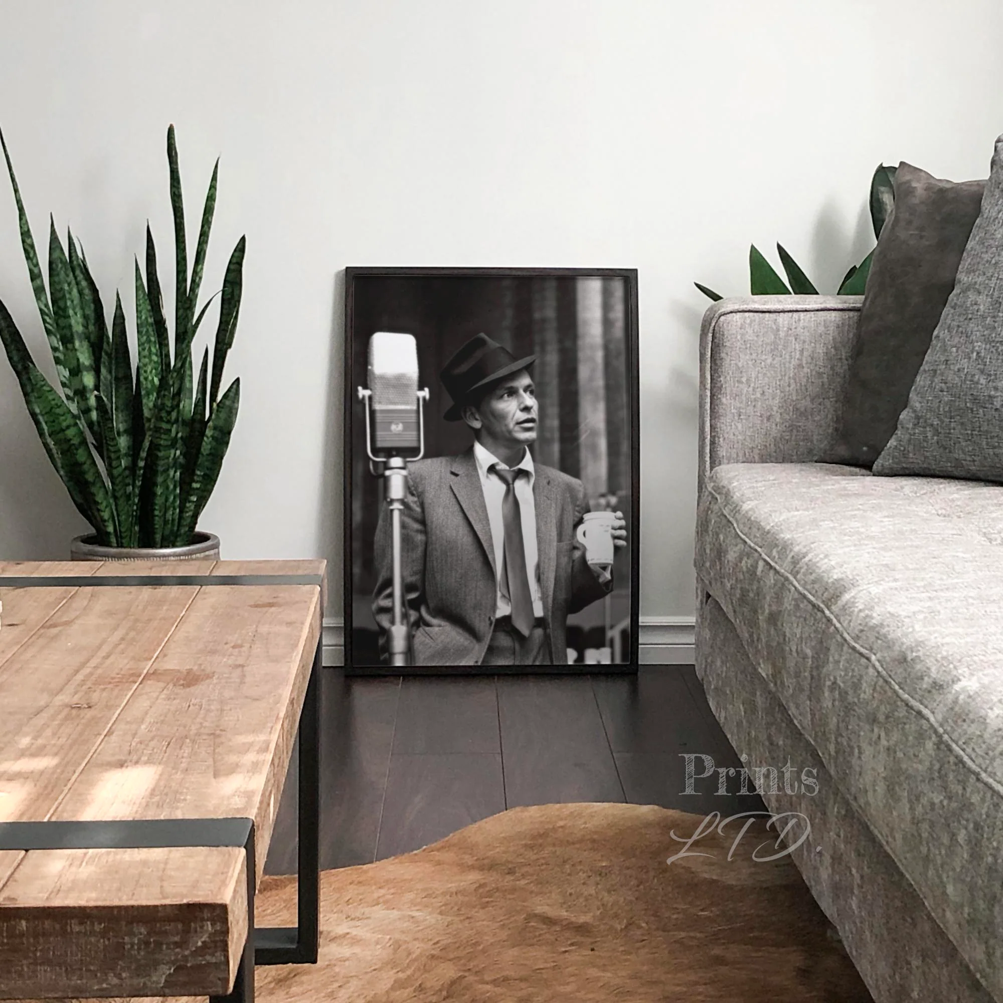 Frank Sinatra Having a Coffee - Image 4