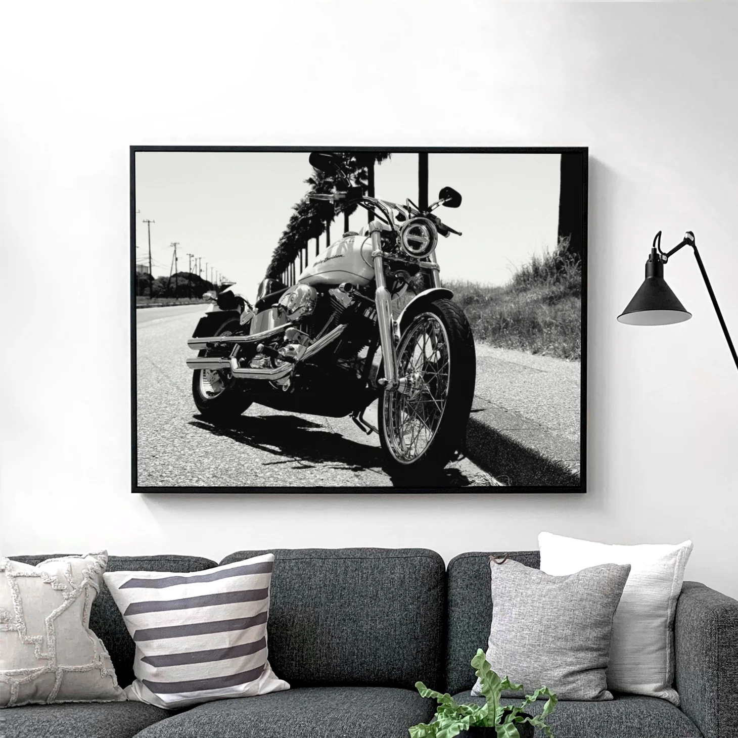 Harley Davidson By The Beach - Image 2