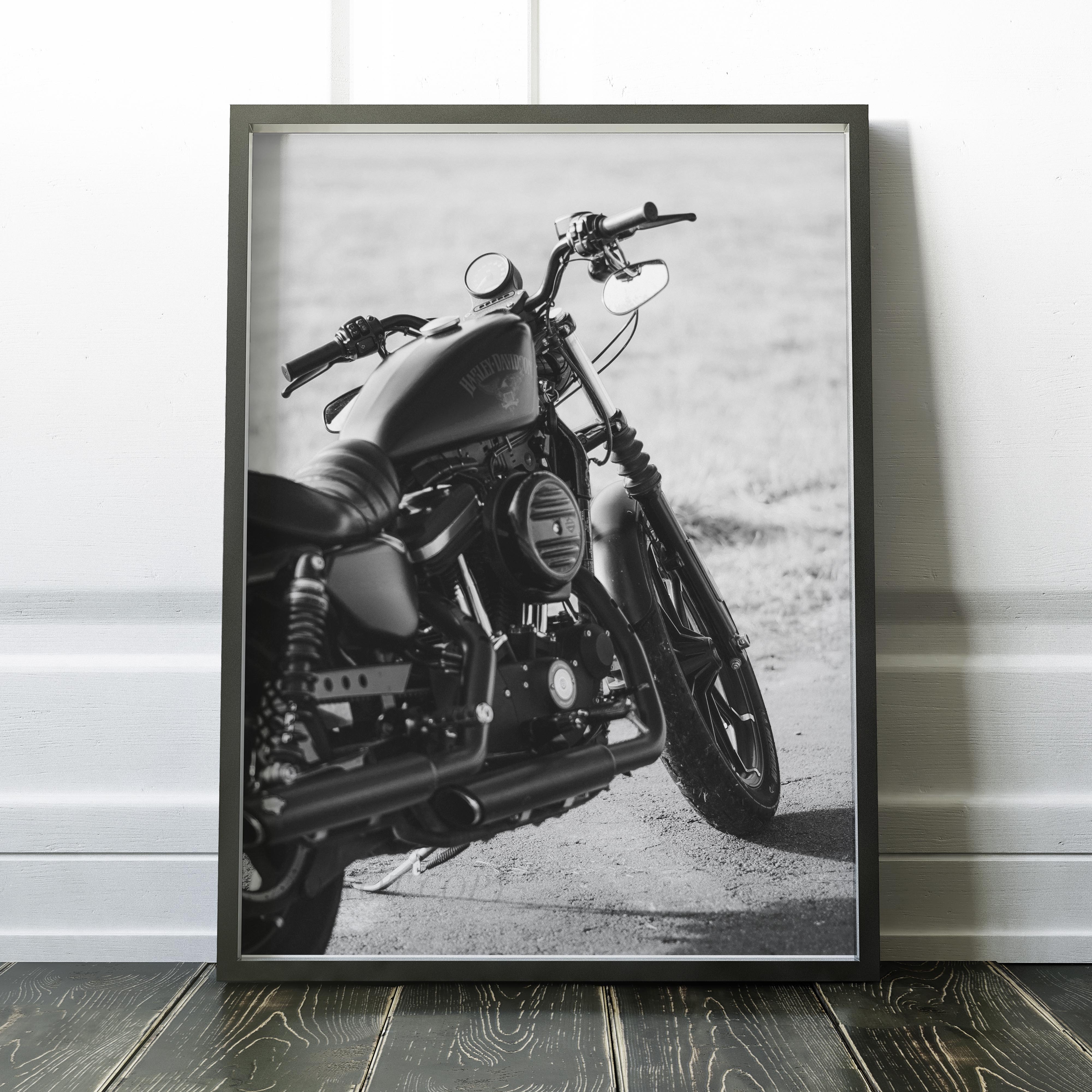 Harley Davidson Motorcycle - Image 2
