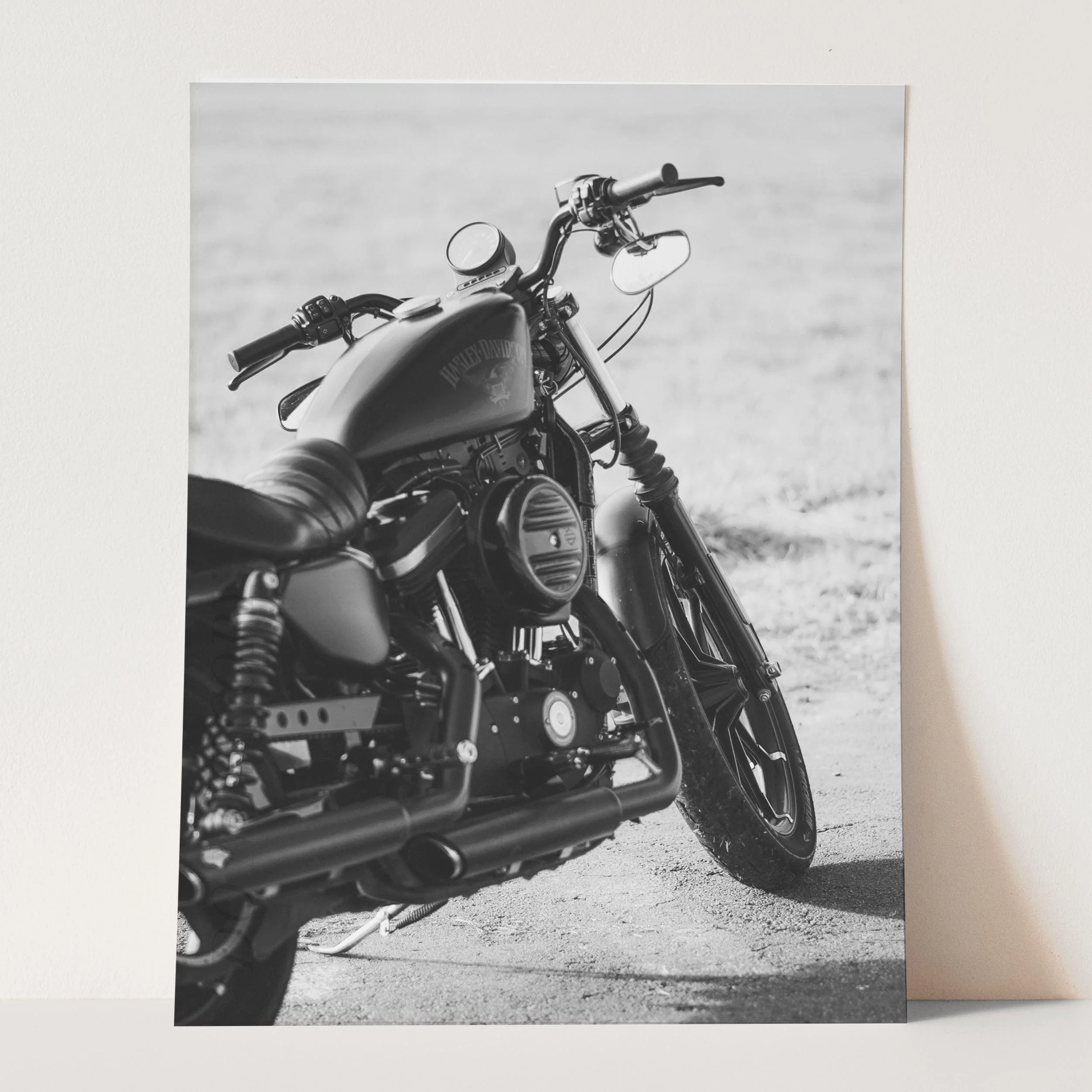 Harley Davidson Motorcycle - Image 5