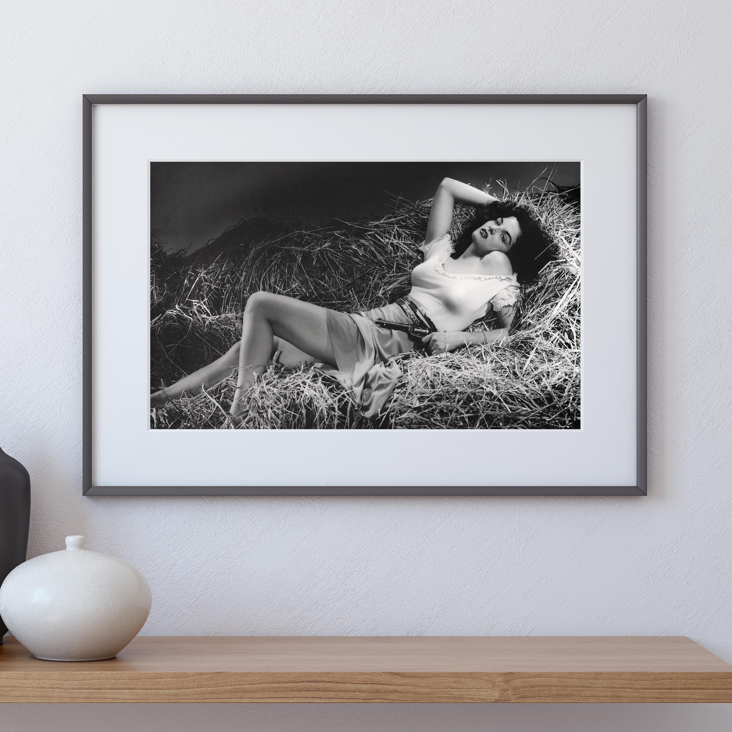 Jane Russell in The Outlaw - Image 4