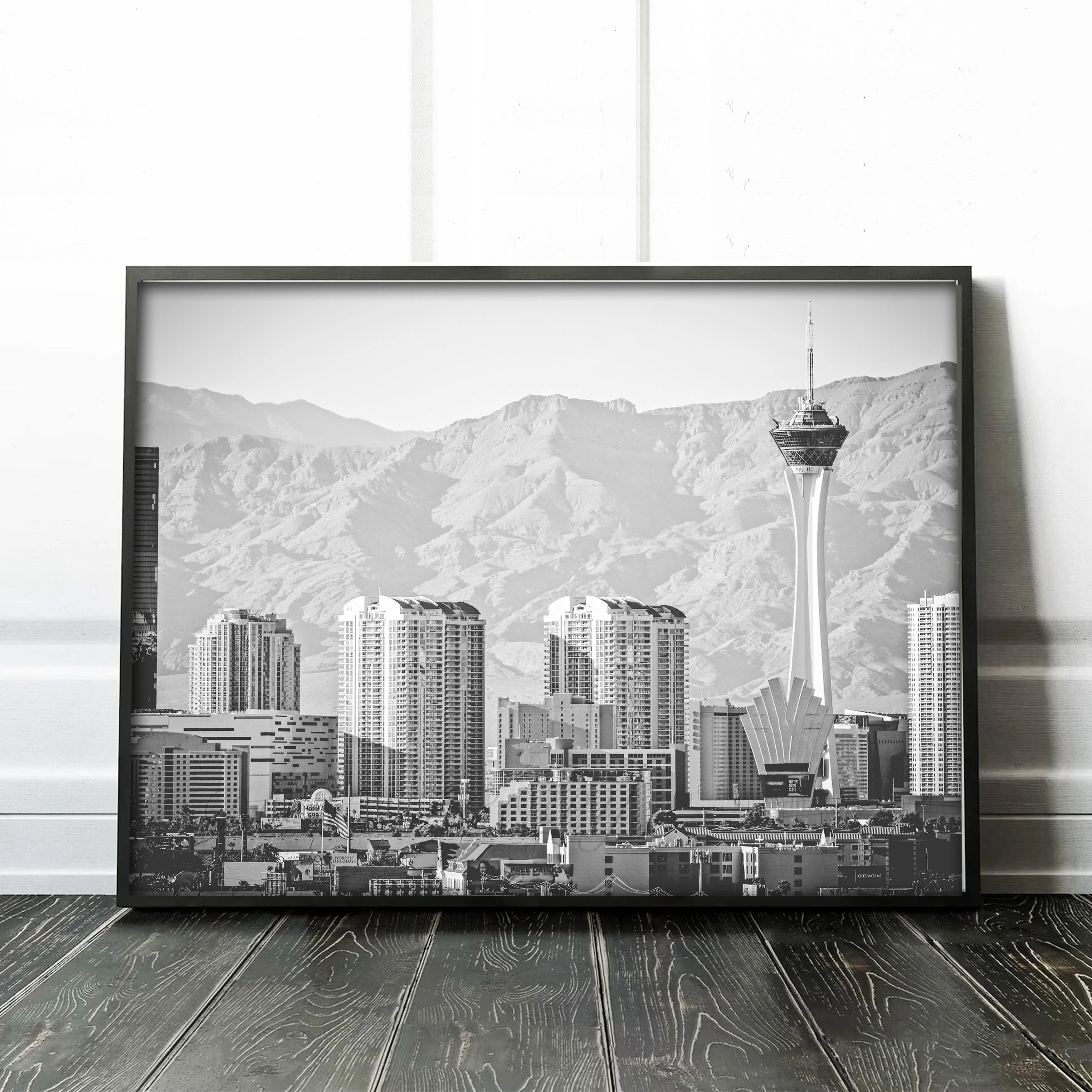 Las Vegas Downtown - Image 2