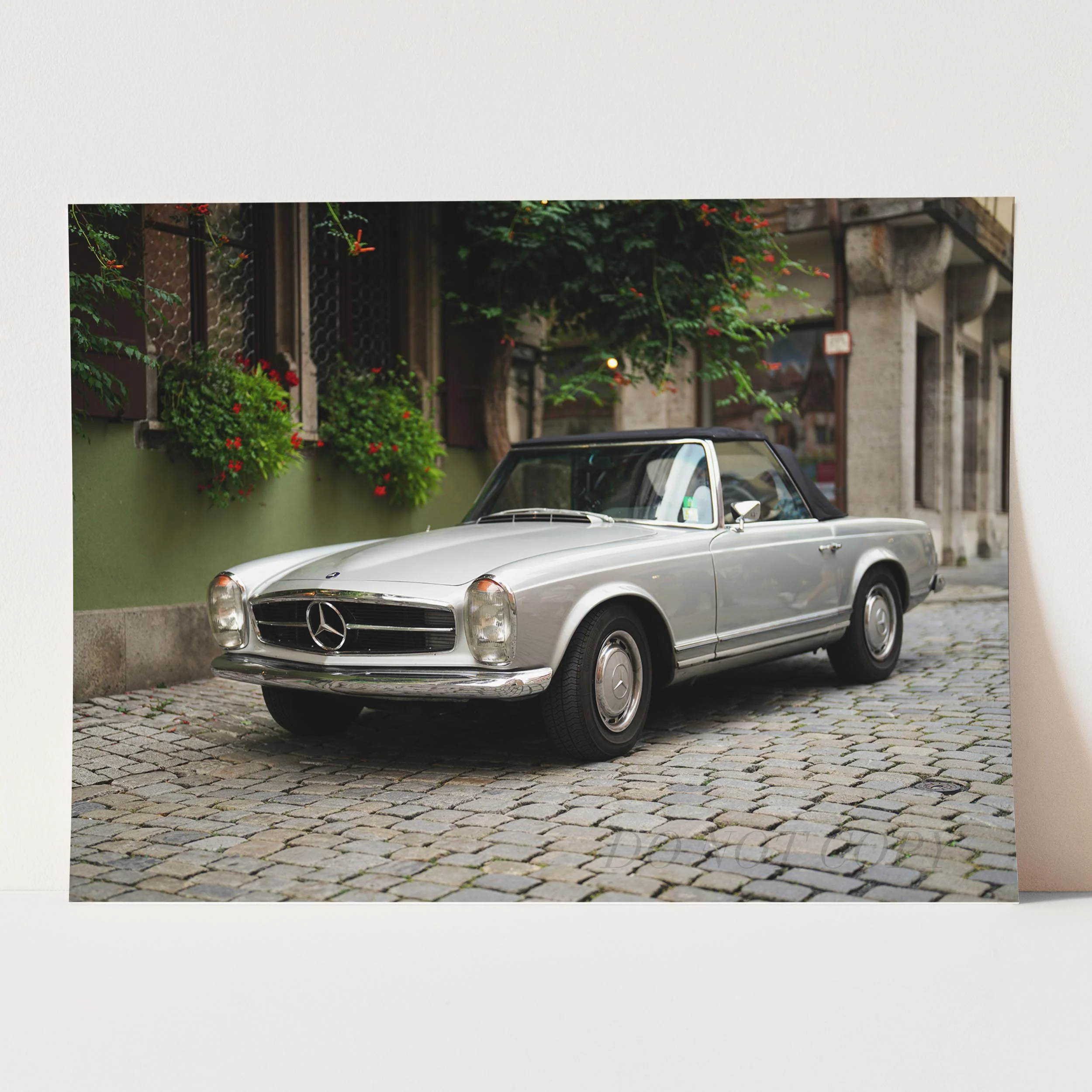 Mercedes Benz Convertible - Image 3