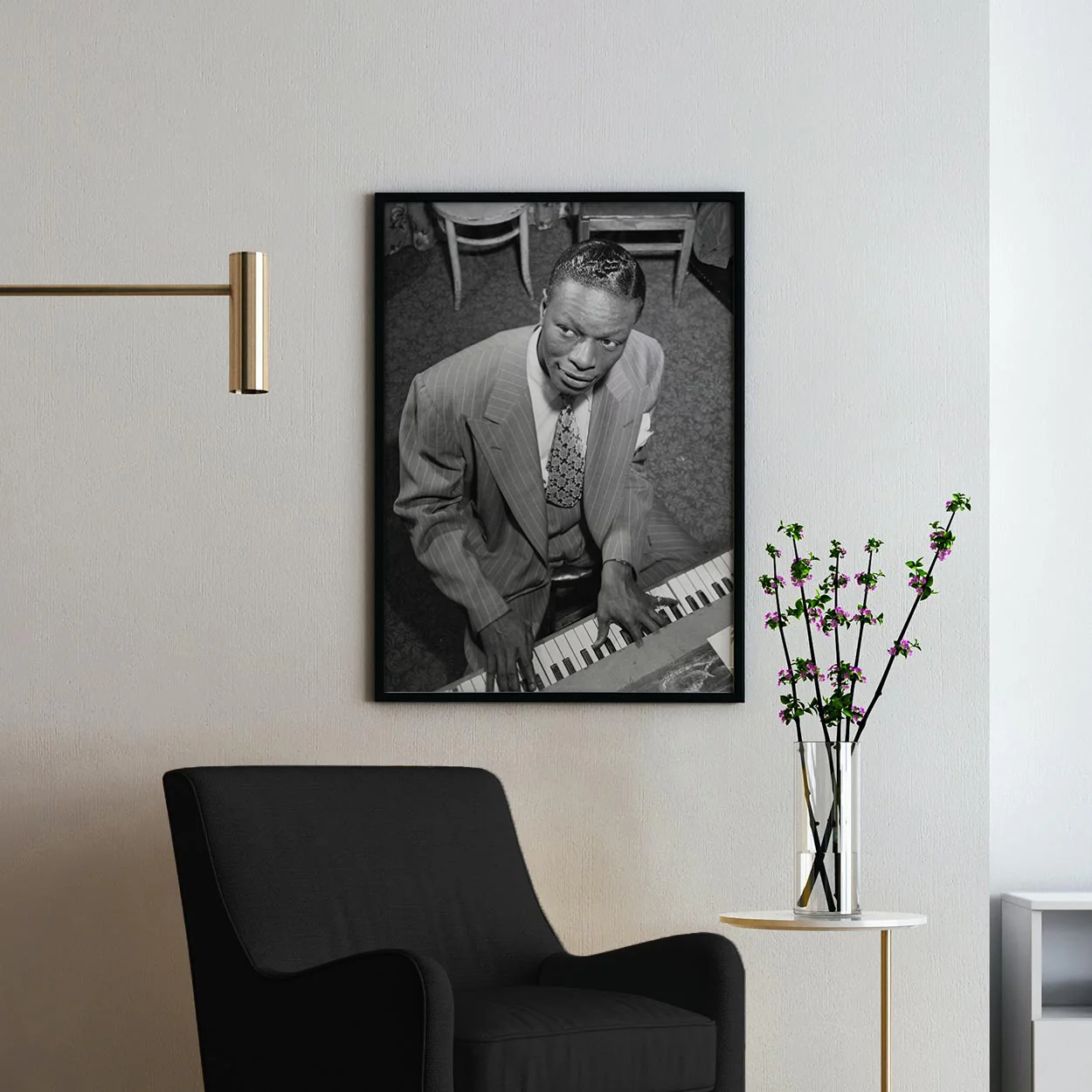 Nat King Cole playing the piano - Image 3