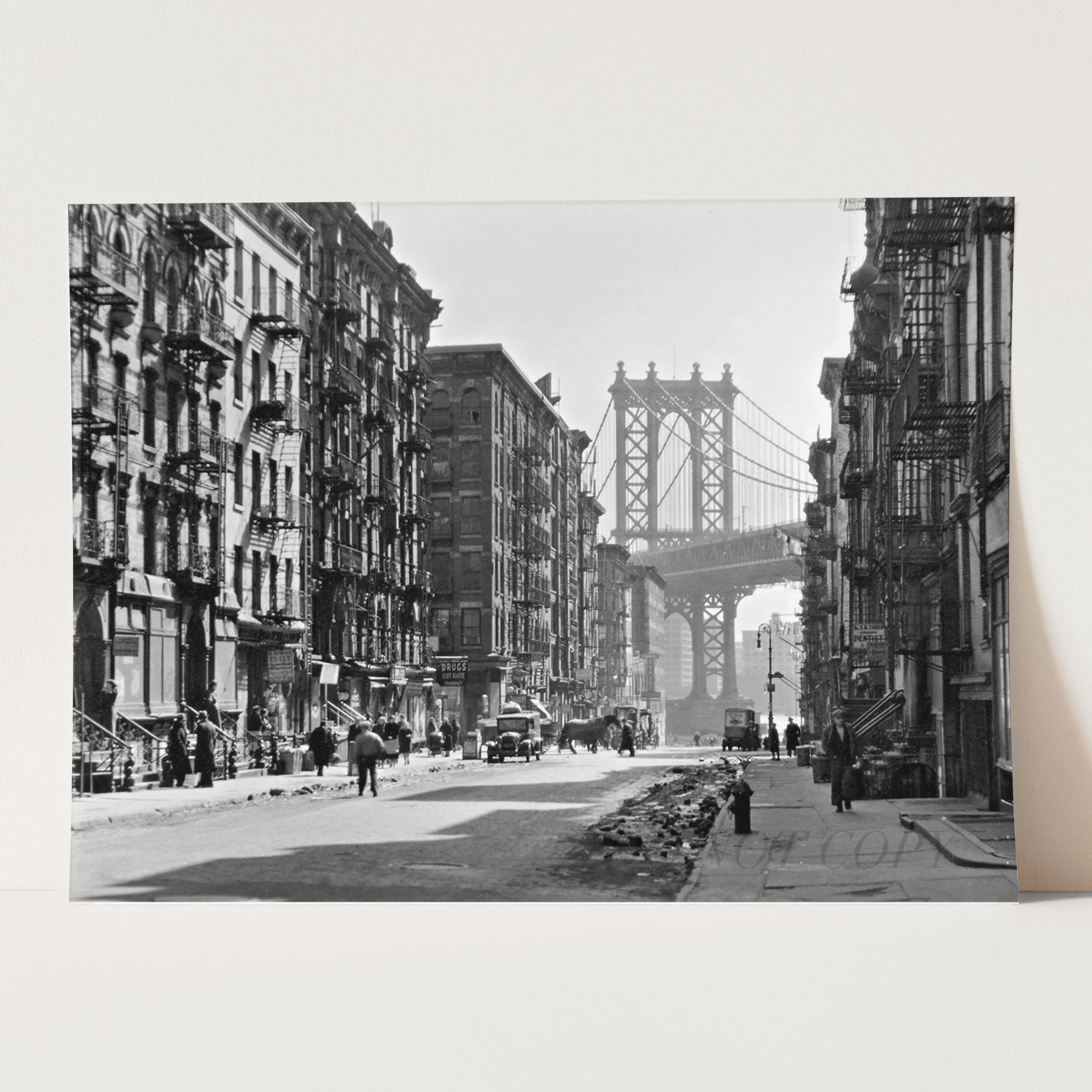 Pike and Henry Street with the Manhattan Bridge - Image 3
