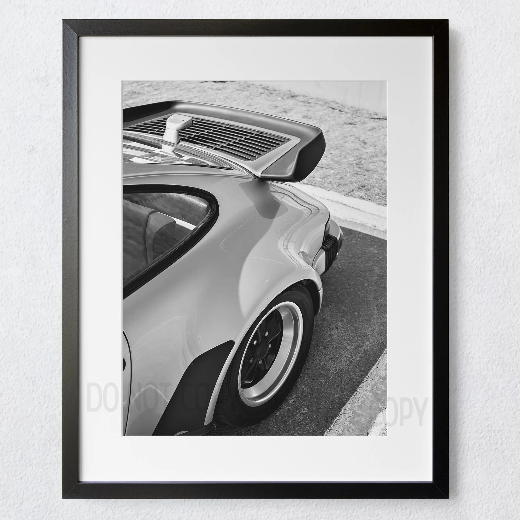 Porsche 911 Vintage Rear Back View - Image 3
