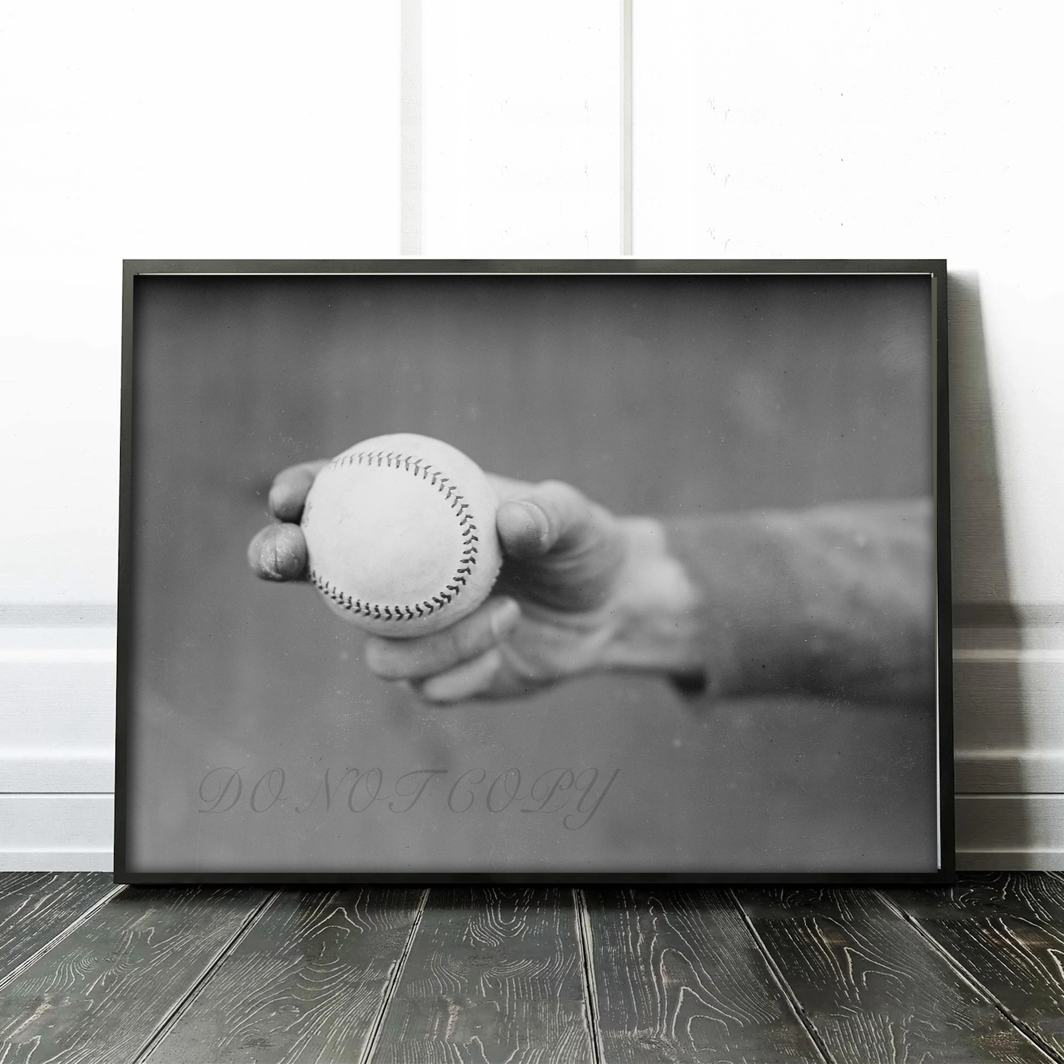 Proper Grip On A Baseball - Image 2