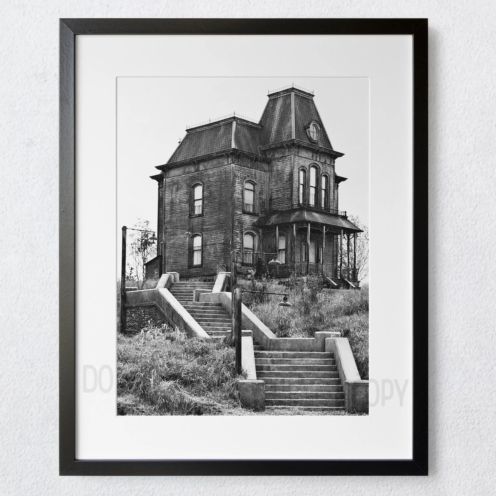 Psycho House 1960 by Alfred Hitchcock - Image 5