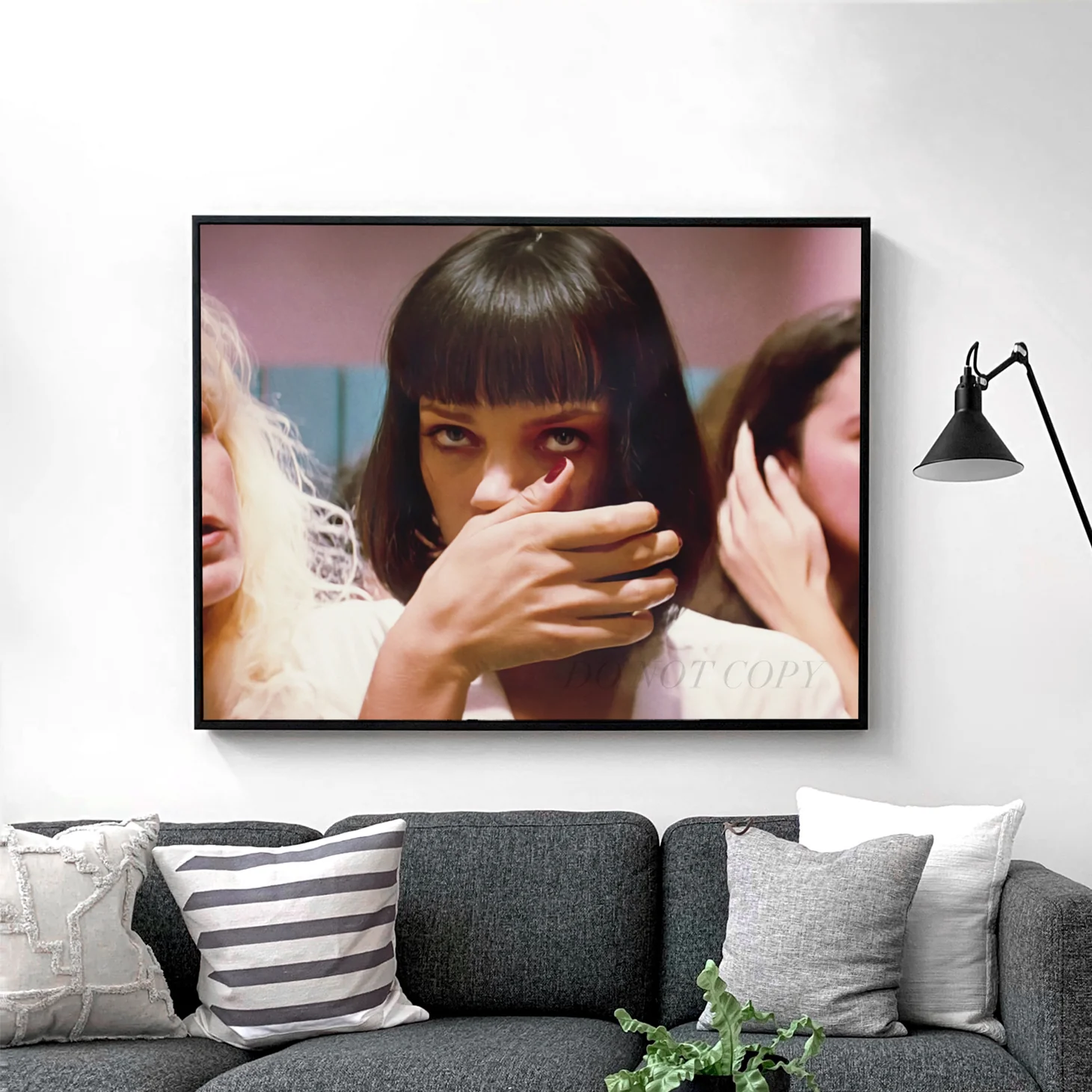 Pulp Fiction Uma Thurman In Bathroom Scene - Image 2