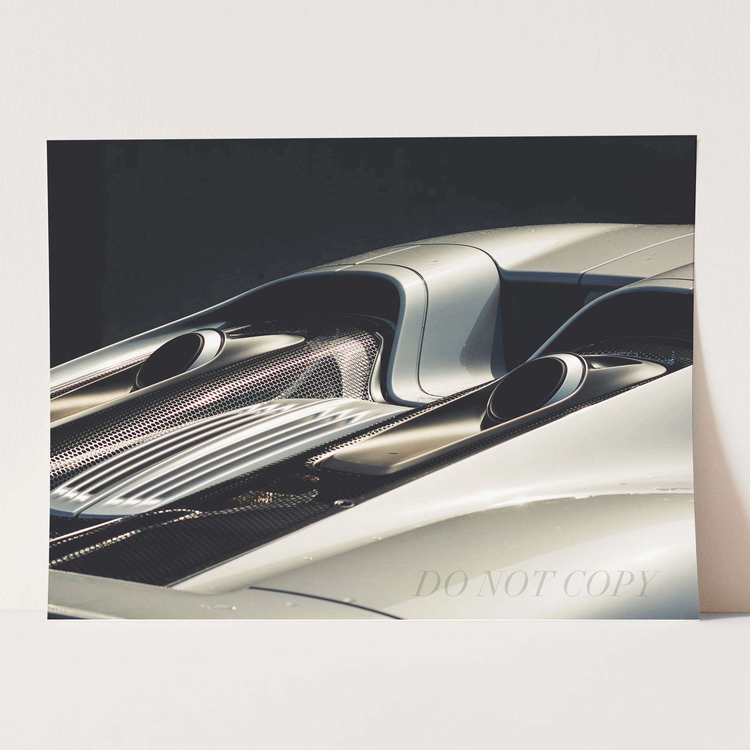 Silver Porsche 918 Spyder - Image 3