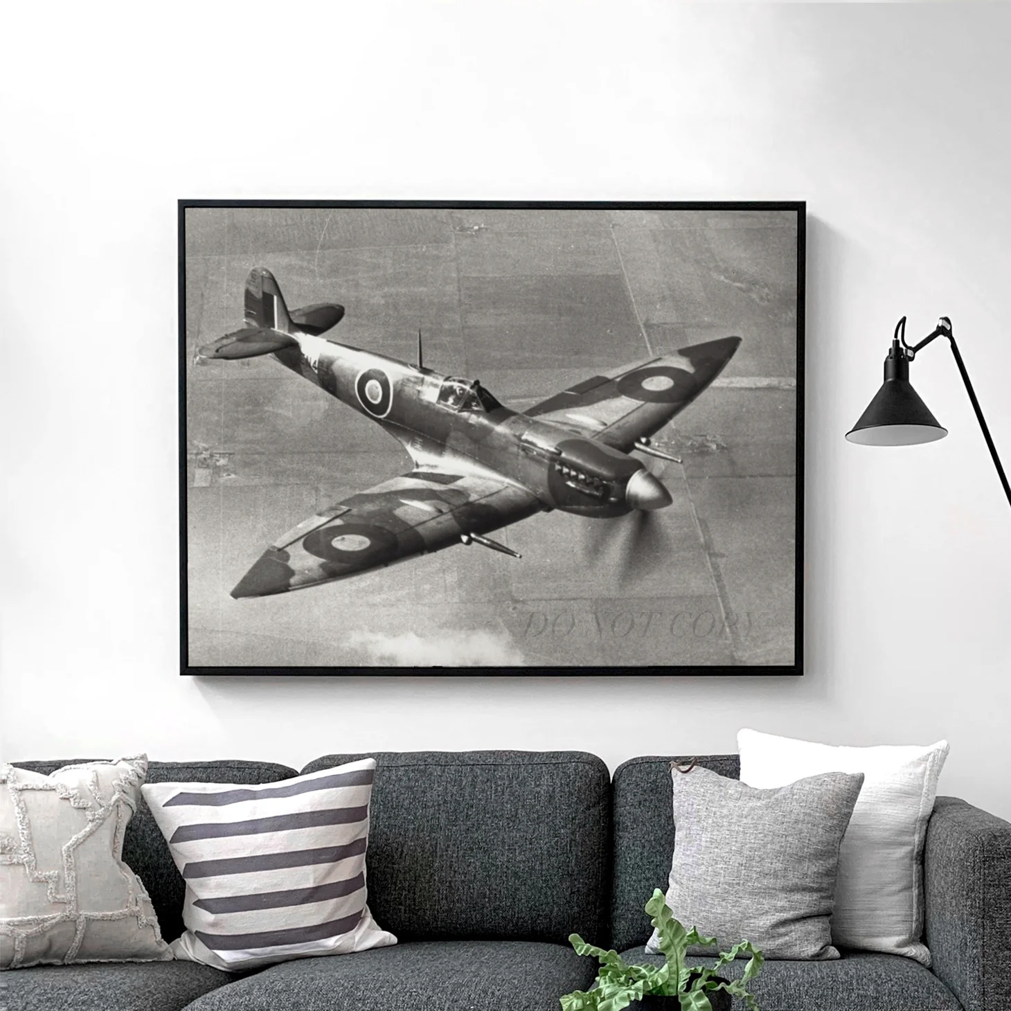 Spitfire Airplane - Image 2