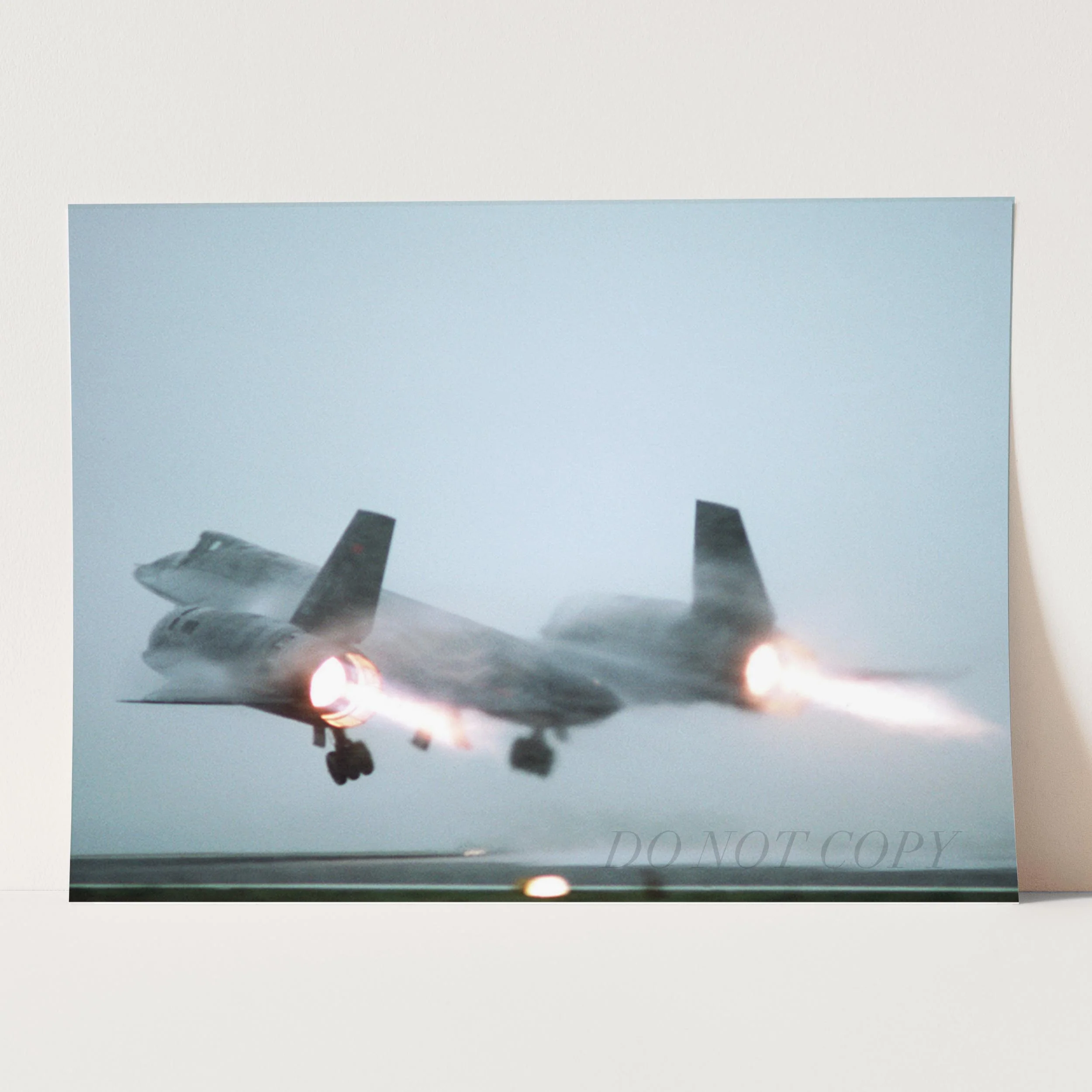 SR 71 Airplane Taking Off - Image 3