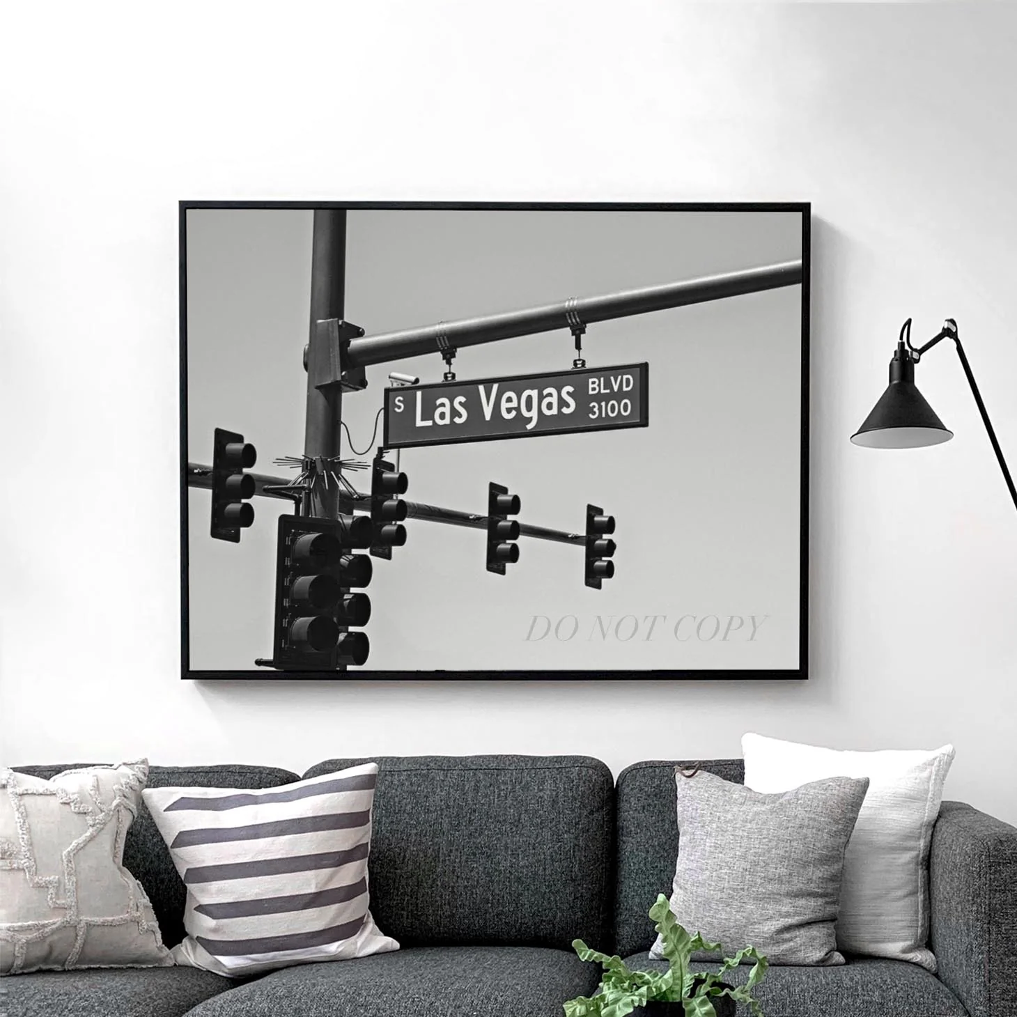 The Las Vegas Blvd Sign - Image 2
