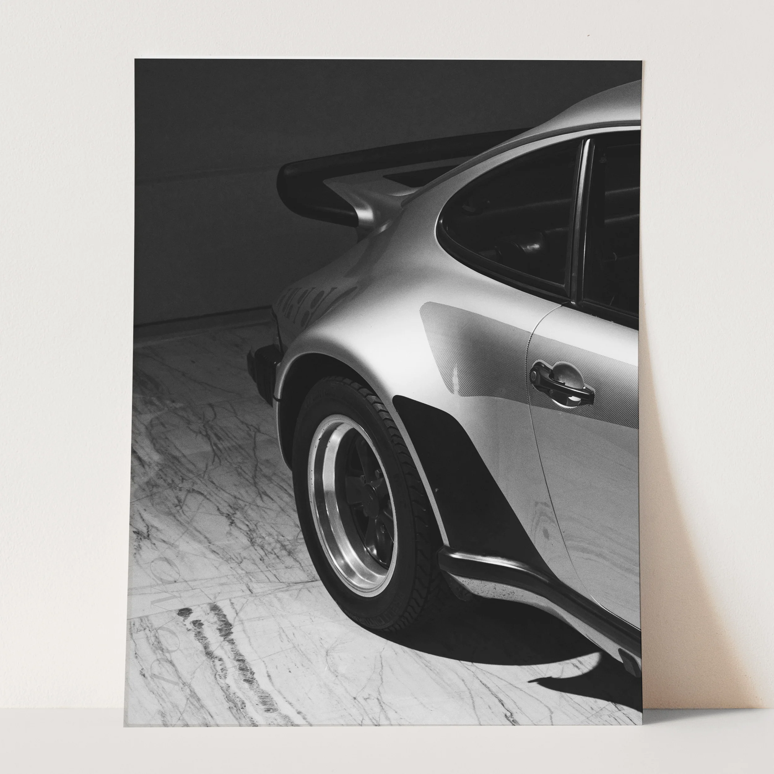Vintage Porsche 911 Fender Black & White - Image 3