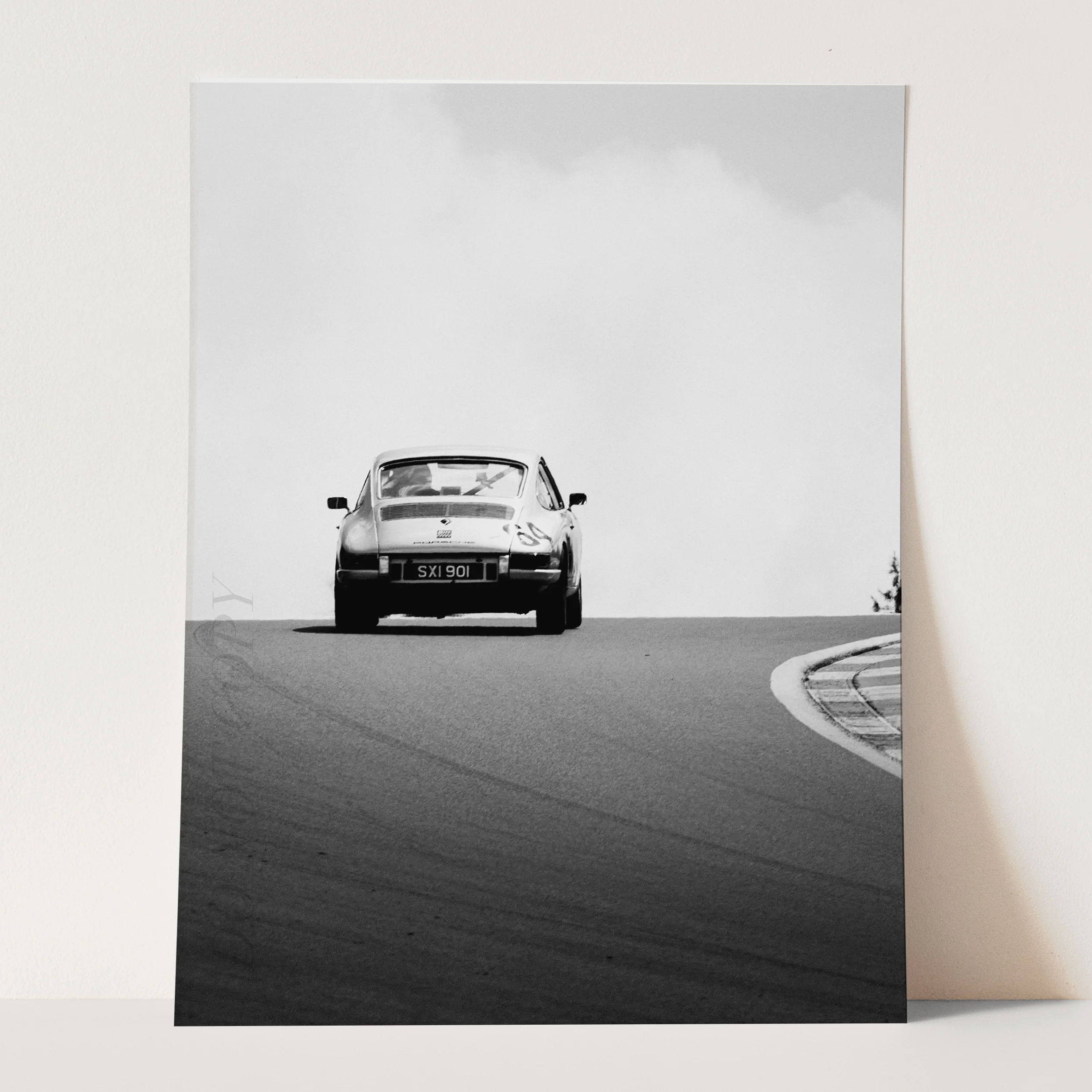 Vintage Porsche 911 On Race Track - Image 3