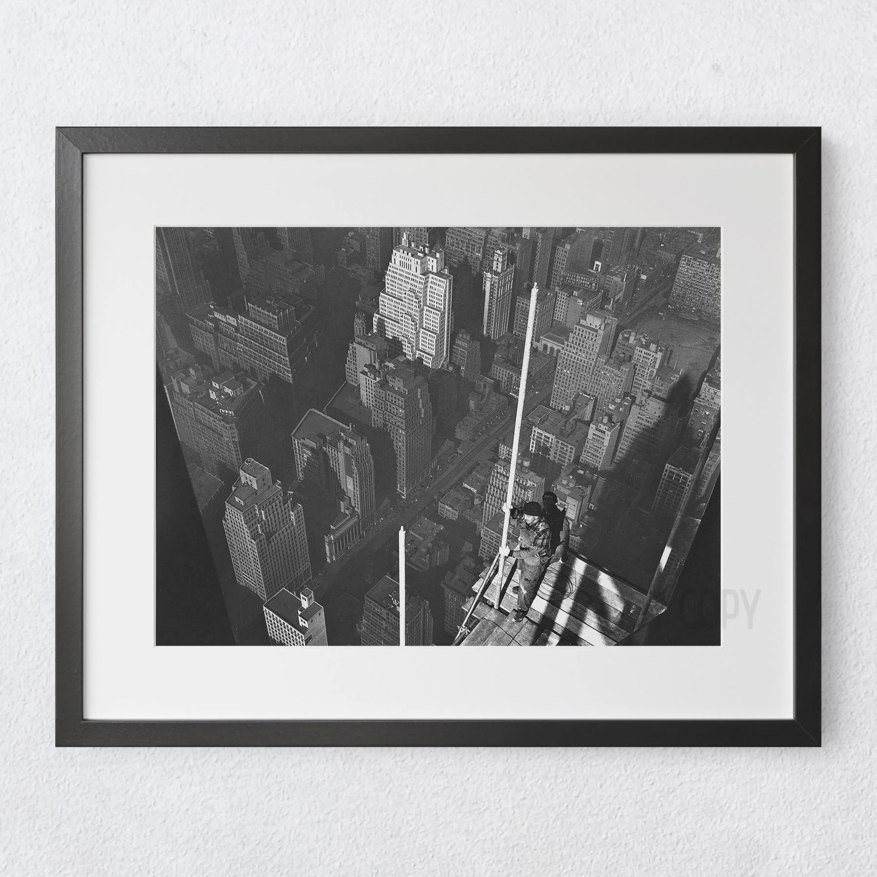 Workers on the Empire State - Image 5